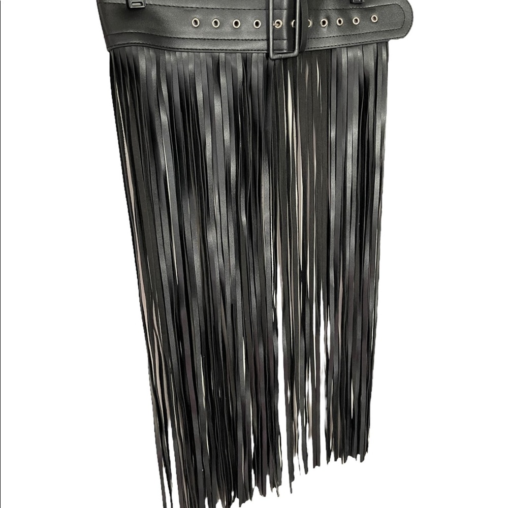 Fringe Belt